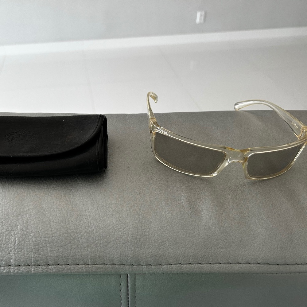 Vesus  by VersaceSunglasses - Picture 7 of 8